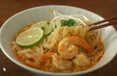 Coconut Curry Rice Noodle Soup