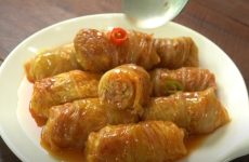 Kimchi Dumplings (Kimchi Mandu)