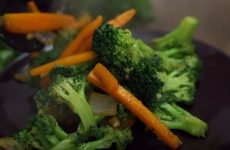 Simple Stir-Fried Broccoli and Carrots