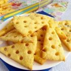 Cheese crackers