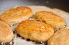 Chicken Cutlets Stuffed with Cheese