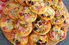 Mini Pizza Delights